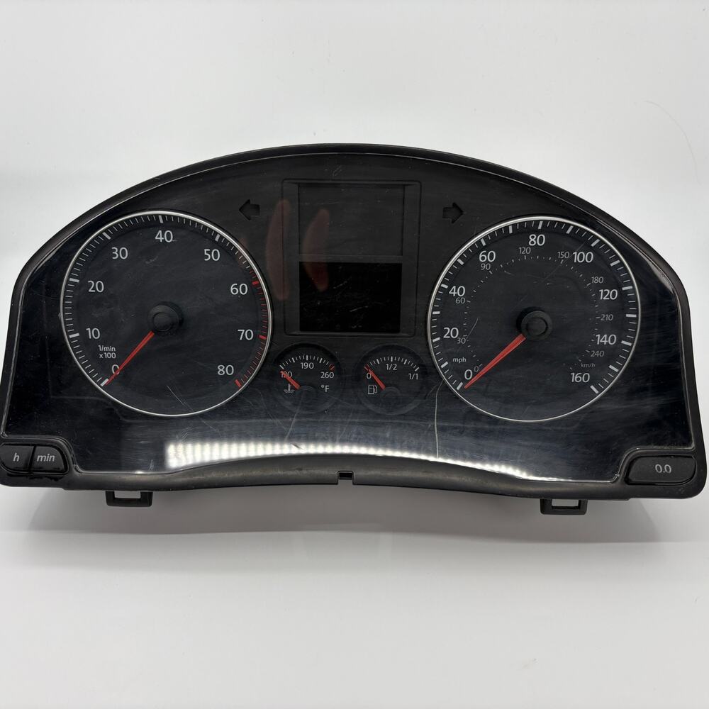 VW Volkswagen Instrument Cluster Speedometer 1K0 920 953P Siemens VDO